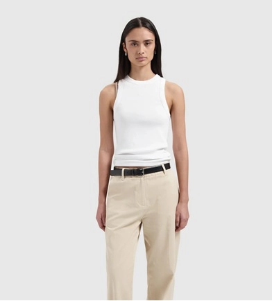 WOMEN'S CLOTHING