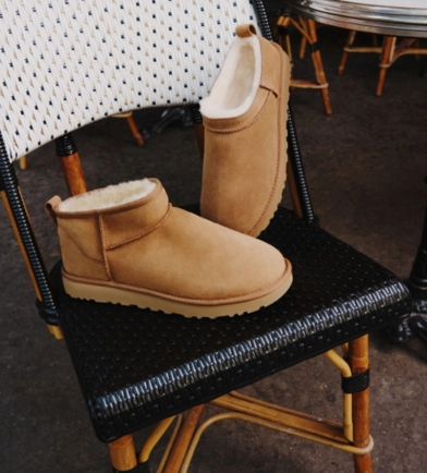 UGG