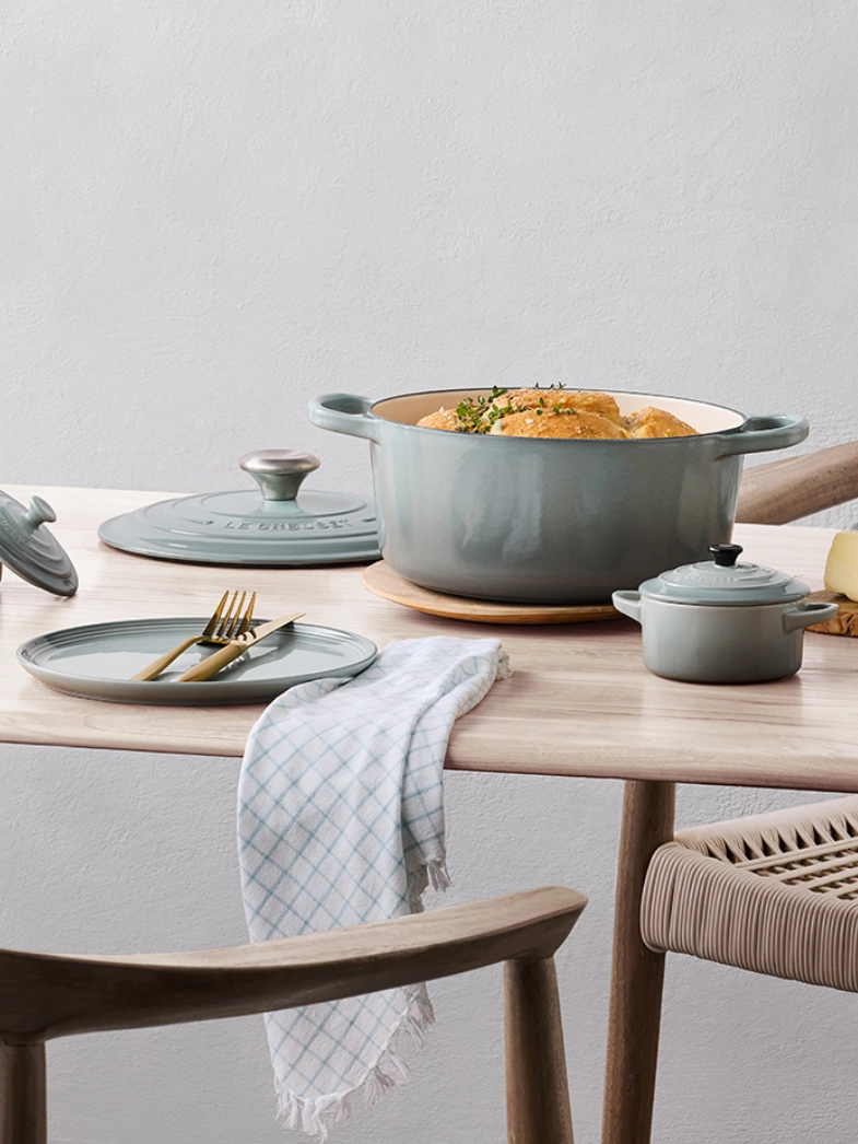 shop-the-look-le-creuset-sea-salt.png