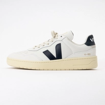 Veja Men V-90 O.T. Leather Extra-White California  display picture 2