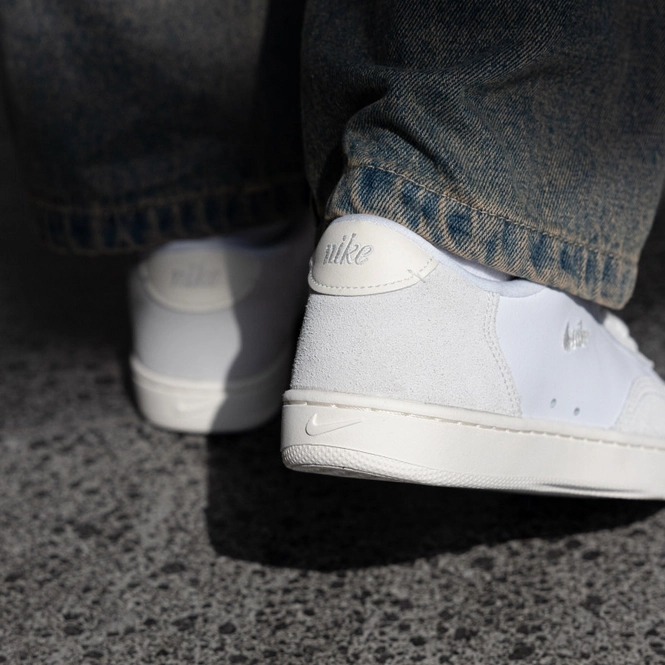 Nike Court Vintage Premium White/Sail/Platinum Shade Sneaker District COM