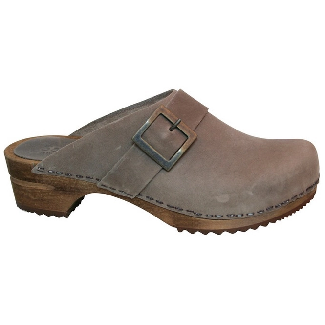 sanita urban clogs