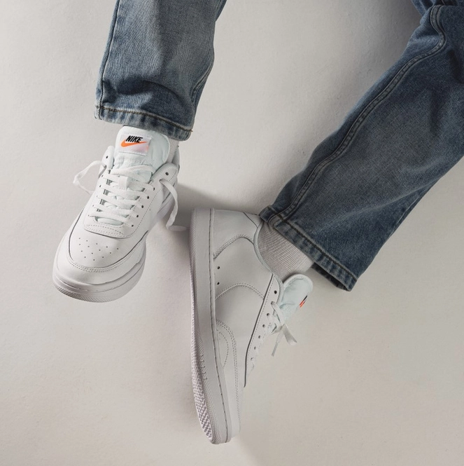 Nike Court Vintage White/Black/Total Orange Sneaker District COM