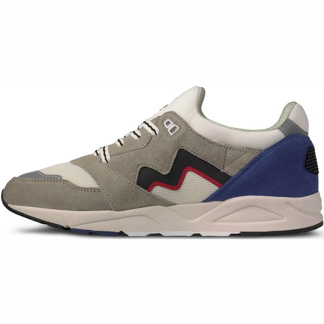 karhu unisex suede aria 95 trainer sneaker in vetiver
