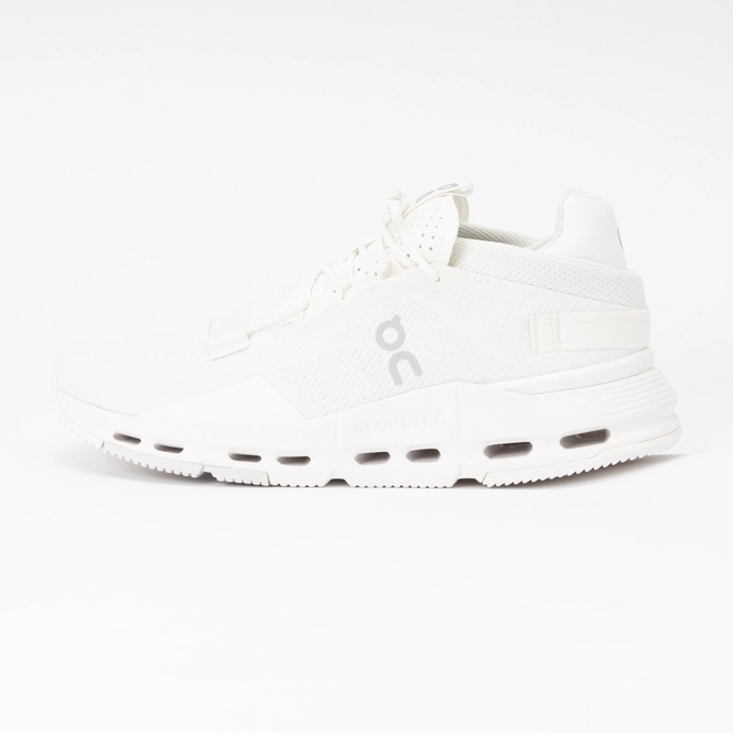 On Running Women’s Cloudnova 2 Sneaker in Ice/Sand