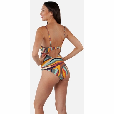 1050_varuna-sculpting-one-piece_35_amb6.