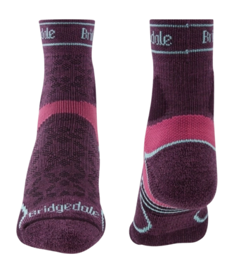 2---710200_Trail_Run_Lightweight_T2_Merino_Sport_3_4_Crew_Wmns_260_Charcoal_Purple_fb-_no-bg