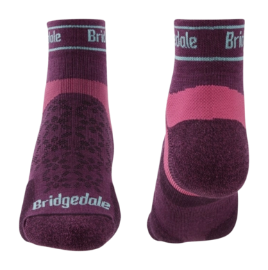 2---710204_Trail_Run_Ultralight_T2_Merino_Sport_Low_Wmns_260_Charcoal_Purple_fb-_no-bg