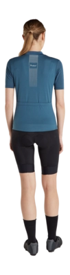 5---1636000_408_model_back-full_01