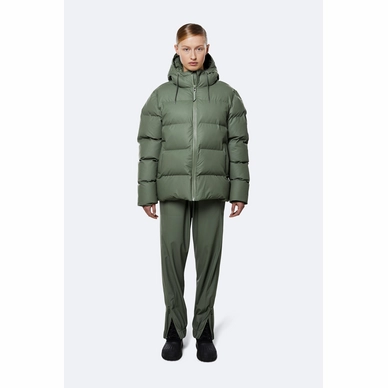 1506_olive_women_1