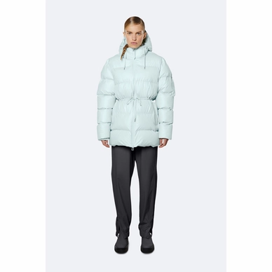 1537_ice_women_1