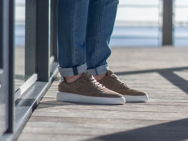 4---taylor-sue-prf-zandkleurige-sneaker (3)