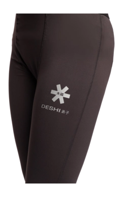 4---1333x2000201002_black-pants-f_0003packshot-_no-bg