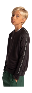 2---training-sweater-black-deshi-side-_no-bg