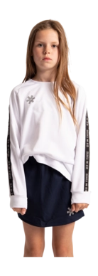2---training-sweater-white-deshi-front-girl-_no-bg