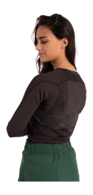 4---baselayer-black-women-side-detail-_no-bg