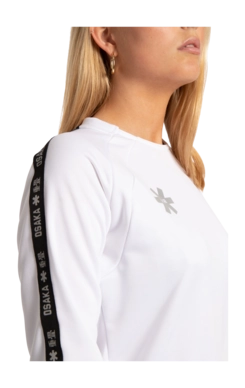 4---training-sweater-white-women-star-_no-bg