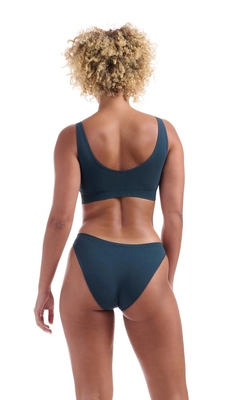 2---4A7H67-709_back