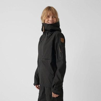 keb_eco-shell_jacket_w_89600-550_e_model_fjr