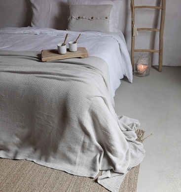 3---madeira_plaid_pillow1