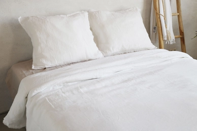 Eve_cushion_white