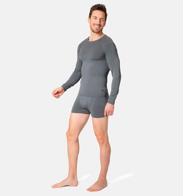 5---188782_15700_Model_Front_FullBody