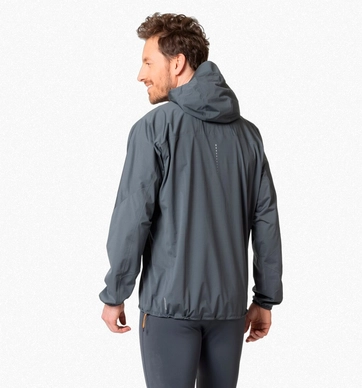 4---313702_22200_Model_Back_Crop