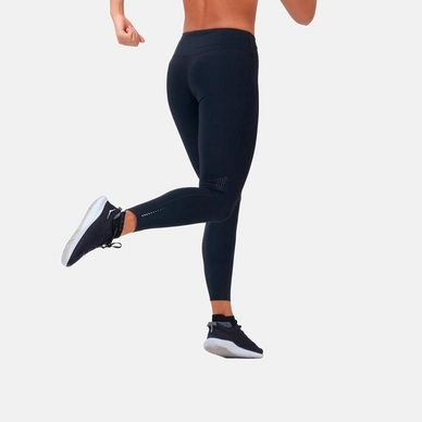 4---322961_15000_Model_Back_Crop