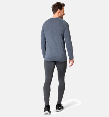 5---323312_22200_Model_Back_FullBody