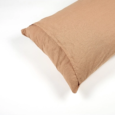 3---madison-jan_2021-pillow_cinnamon_50x75-03_4_1