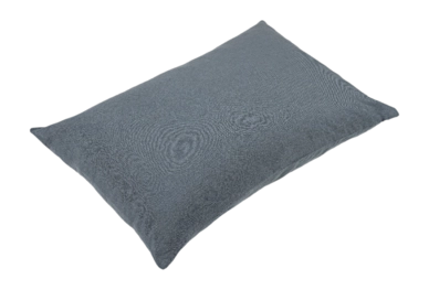 2---madison-jan_2021-pillow_navy_50x75-02_4_1-_no-bg