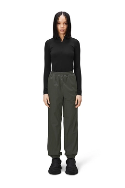 18060_green_women_1