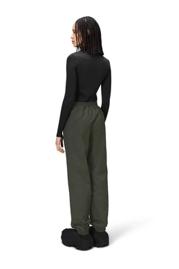 18060_green_women_2