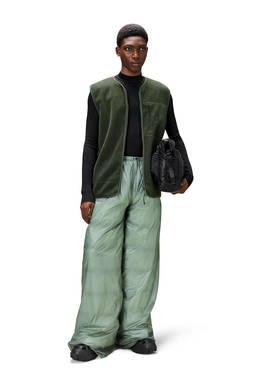 6---18510_green_men_3