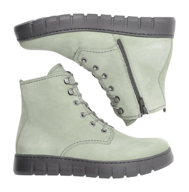 4---wolky-hoge-veterschoenen-02377-new-wave-10215-grijsgroen-nubuck-top-_no-bg