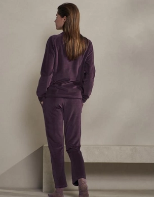 4---hella_uni_top_long_sleeve_plum_wine_101230_601_lr_s3_p