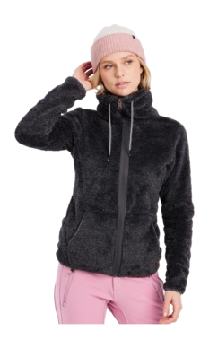 3---3693300_192_model_front-half_01-_no-bg