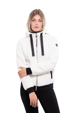 3---4_34249_329_L_011_modelcropped