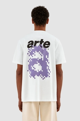 AW23-011T_White_4