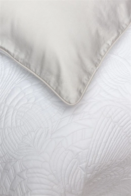 7---Embroidered Dodo_Ivory_NL_UV_60x70_41