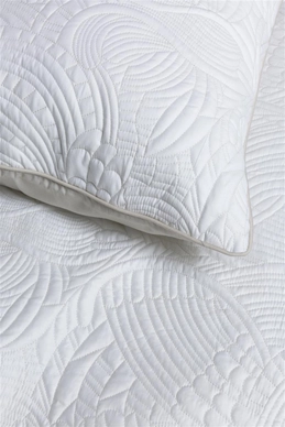 8---Embroidered Dodo_Ivory_NL_UV_60x70_40