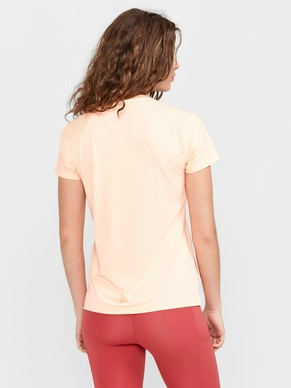 4---721_75e3970814-1908767-840000_adv-essence-ss-slim-tee-w_closeup2-original