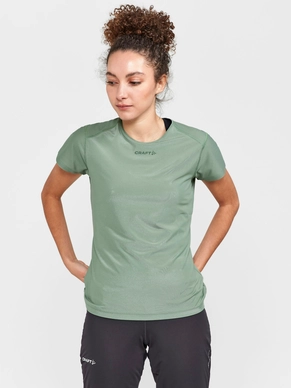 2---721_07dad5d353-1908767-626000_adv-essence-ss-slim-tee-w_closeup1-original