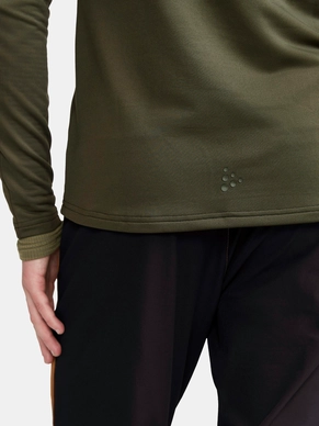 3---811_40f4b1fbb2-1909496-680000_core-gain-midlayer-m_closeup4-original