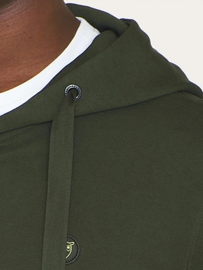 5---Zip_hood_kangaroo_badge_sweat-Sweats-1030015-1090_Forrest_Night-4_1350x1800