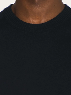 5---KARL_regular_merino_knit_crew_neck_-_RWS-Knits-1080068-1001_Total_Eclipse-4_1350x1800