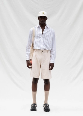 3---beige-striped-shirt-bramsfruit-pose