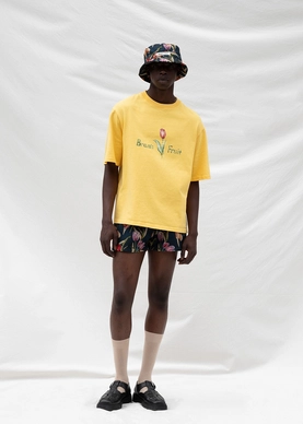 5---Yellow-tulip-t-shirt-front-Bramsfruit