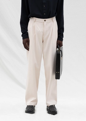 5---twill-trousers-cream-half-body-2