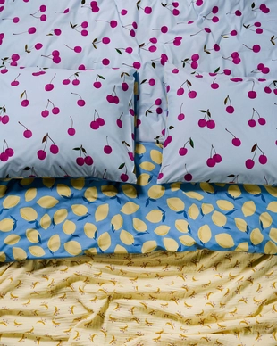 8---Zesty_cherry_Duvet_cover_Iceblue_101611_145_LR_S5_P